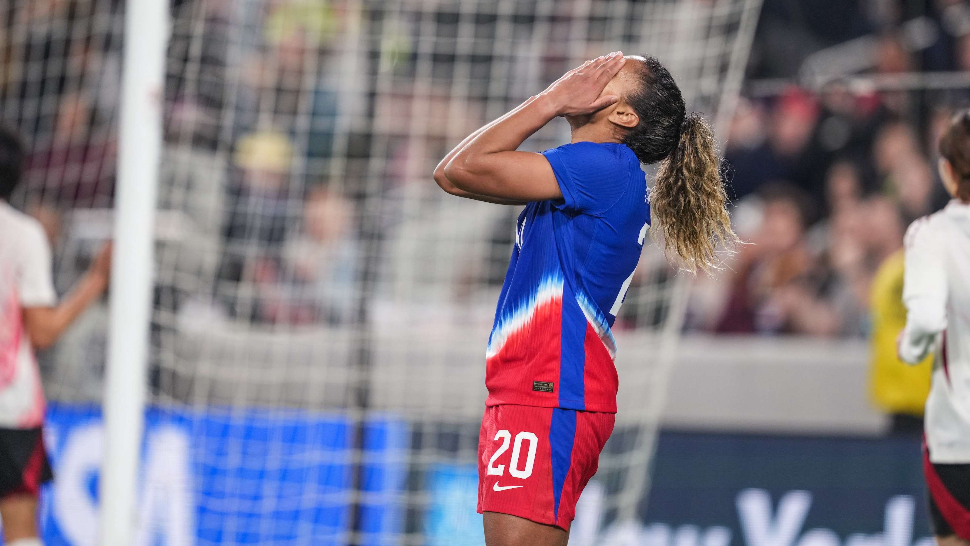 九游娱乐登录入口：欧足联批准巴萨主场回归，冠军联赛重返诺坎普球场！